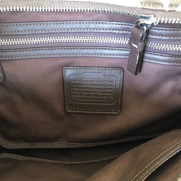 Coach purse - Picture 3 of 4